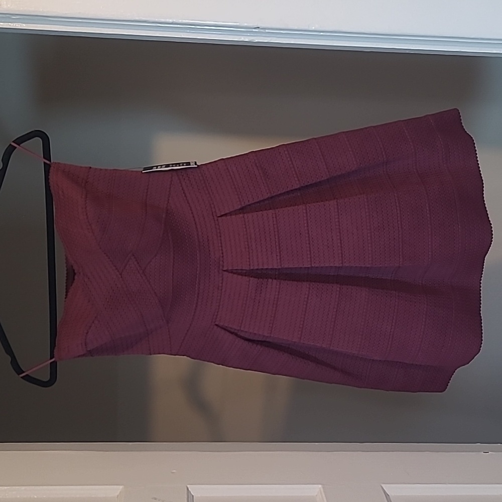 Express Strapless Sweetheart Pleated Skater Dress Maroon Wine NWT Size M - Picture 10 of 17
